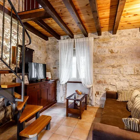 Lägenhet Luxury Laz *