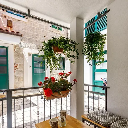 Luxury Laz דירה *